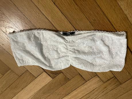 Strečova krajková podprsenka, tezenis,l