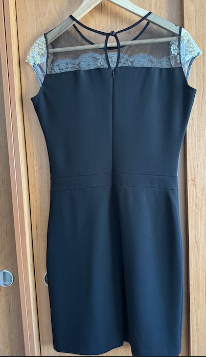 Omega čiene púzdrové šaty s čipkou, l