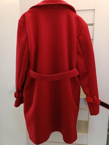 Červený kabát, l / xl