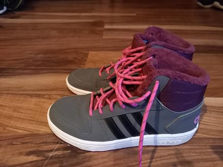 Dievcenske teple tenisky, adidas,35