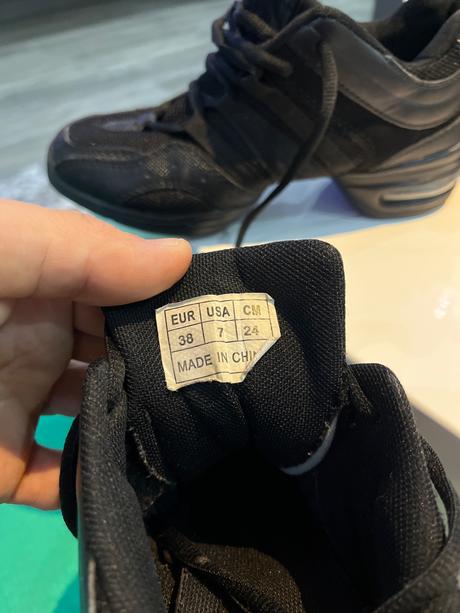 Predám detské tanečné topánky, 38