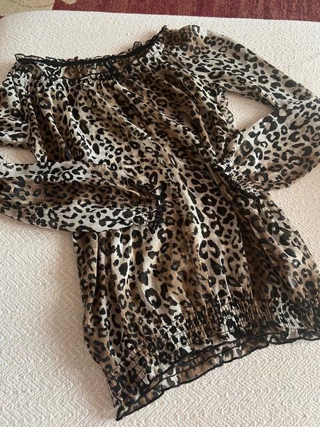 Tigrovaná bluzka,
