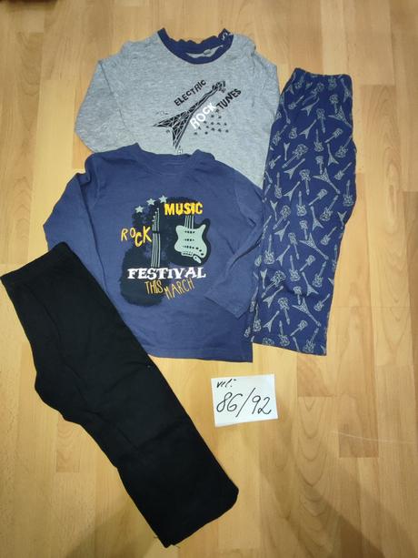 Pyžamá, lupilu,86