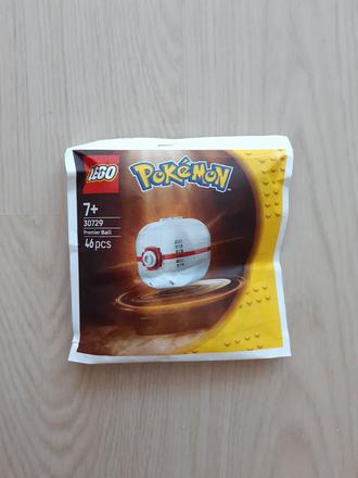 Predám lego 30729 model pokémon prémiový ball,