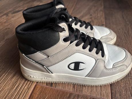 Tenisky, champion,36