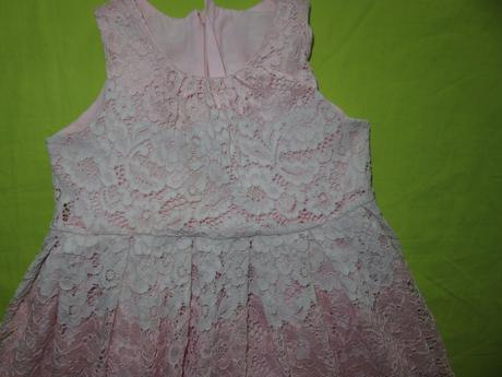 Príležitostné šatičky s čipkou, matalan,92