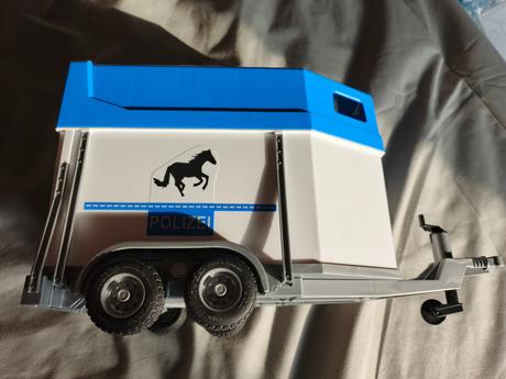 Bruder policajný náves pre kone, 