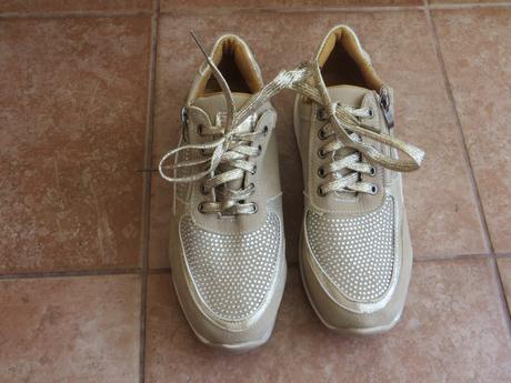 Dámske tenisky s kamienkami - veľ. 39, 39