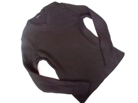 Čierny svetrík m-l, sisley,m