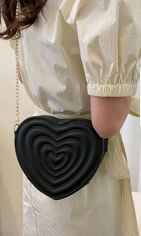 Kabelka srdce poštovné zdarma,