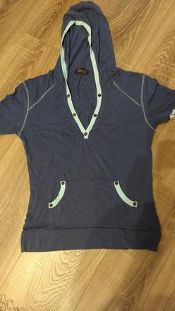 Tričko s kapucňou, 158