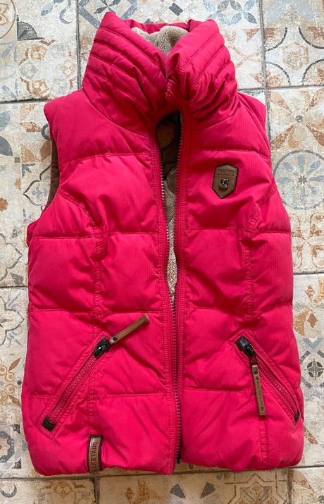 Hrubá vesta naketano, s