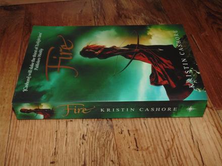 Kristin cashore - fire ohnivá po anglicky,