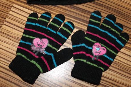 Set čiapka a rukavice monster high v. 4/8r., 110