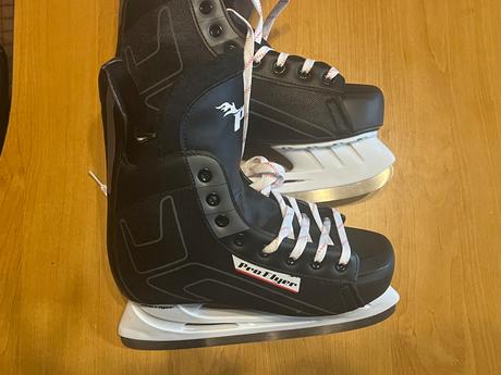 Ľadové korcule, 38