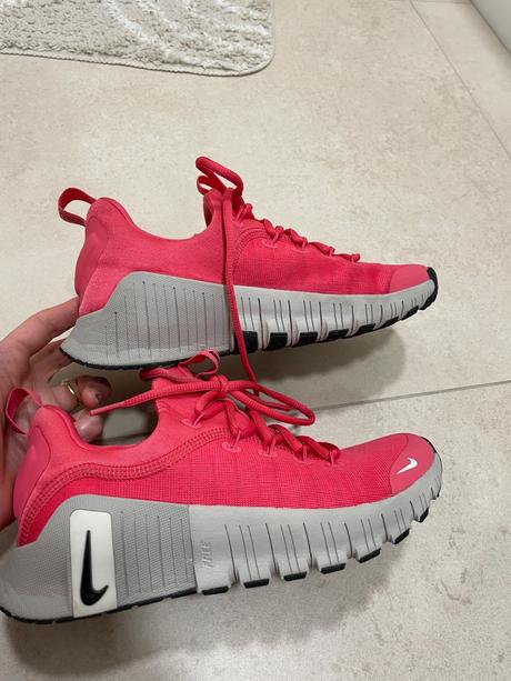 Tenisky nike free na telesnu, nike,38