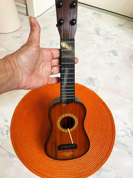 Ukulele s trsátkom, 