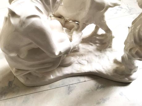 Starožitné masívne sošky 2 ks, 