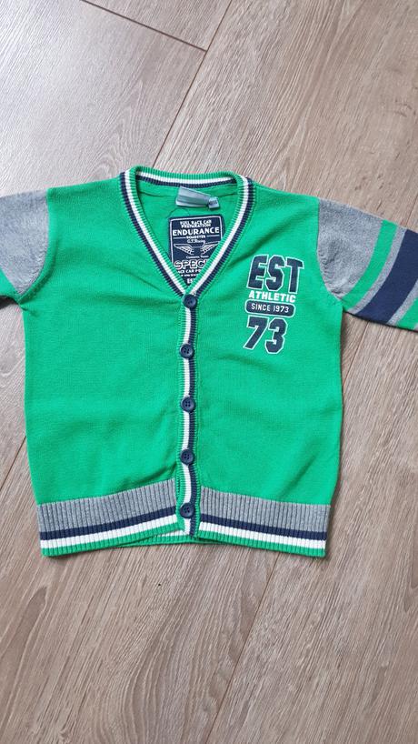 Chlapčenský pletený svetrík, 92