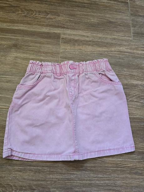 Sukňa č.140, sinsay,140