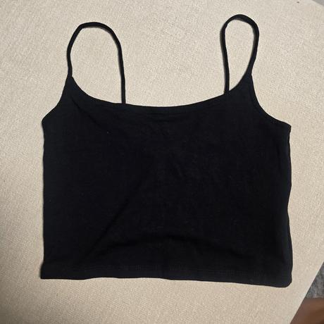 Vsetky topy za 1,50, bershka,s