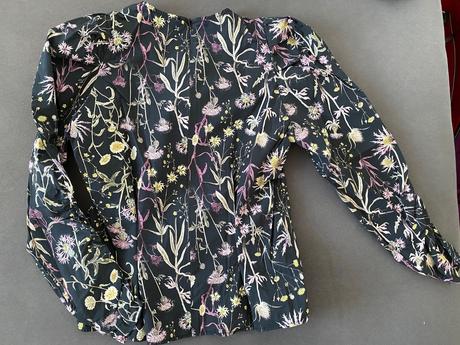 Kvietkovaná blúzka, reserved,34