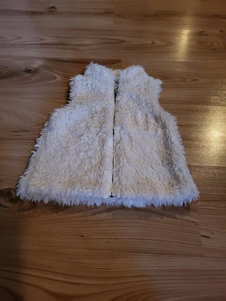 Huňatá vesta, next,116