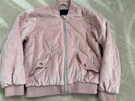 Prechodná bunda, 128