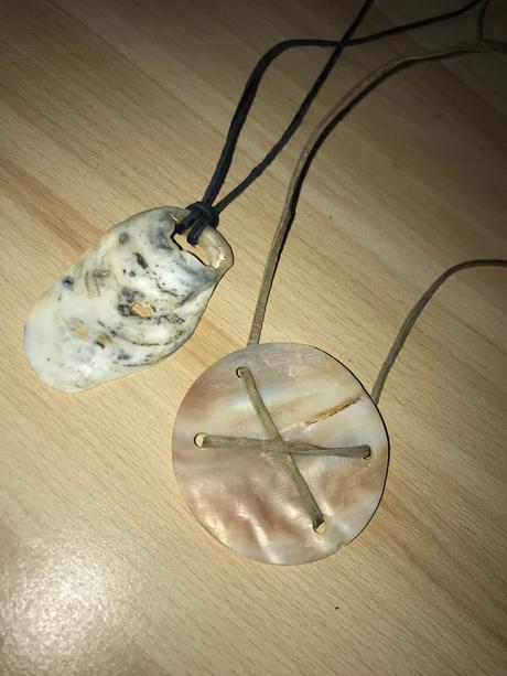 Krásne prírodné náhrdelníky,