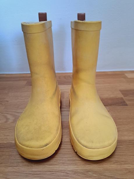 Darujem gumáky kuling, 30