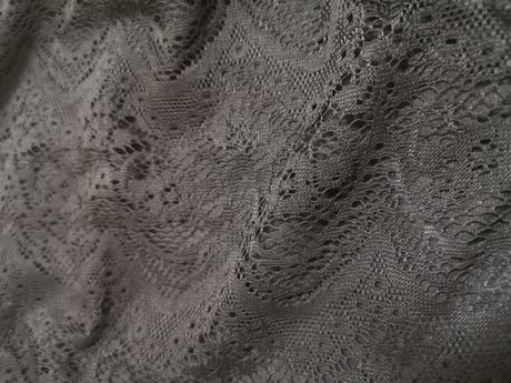 Spoločenské šaty, 36