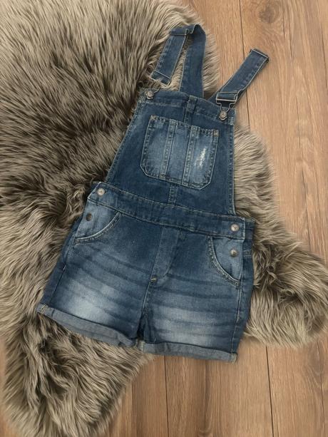 Kraťasy, reserved,134