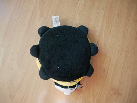 Obal na cd v tvare plyšovej včielky, 