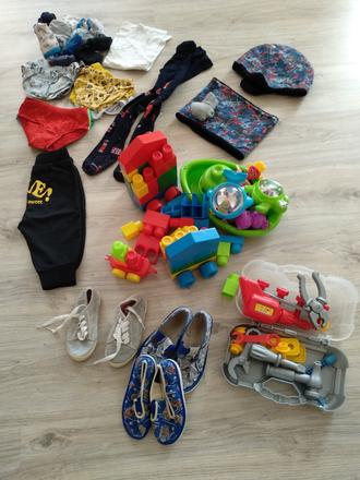 Darujem veľkosť 104/110 a papučky veľkosť 25, pepco,110