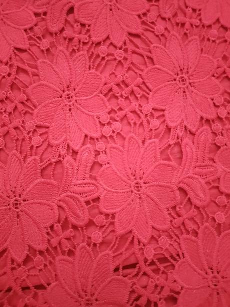 Nádherné saty, 152