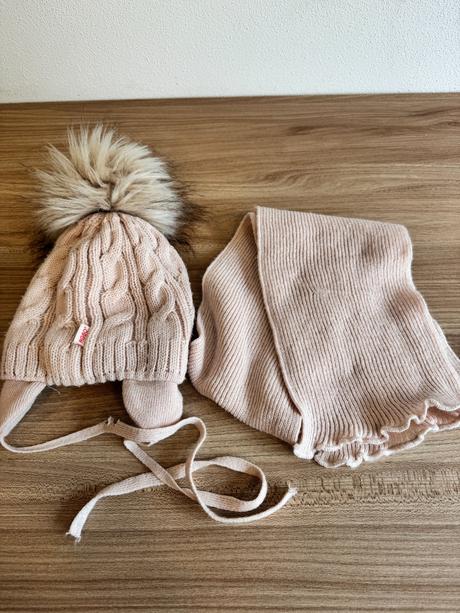Dievčenká čiapka so šálom, 98