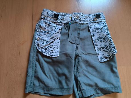 Slušné kraťasy, 122