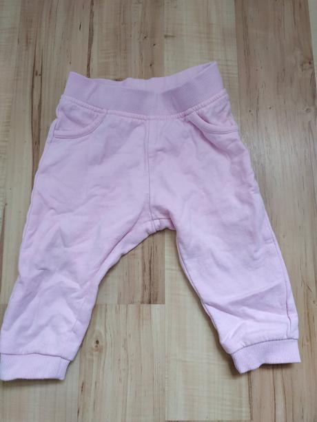 Dievcenske tepláky veľ. 74, palomino,74