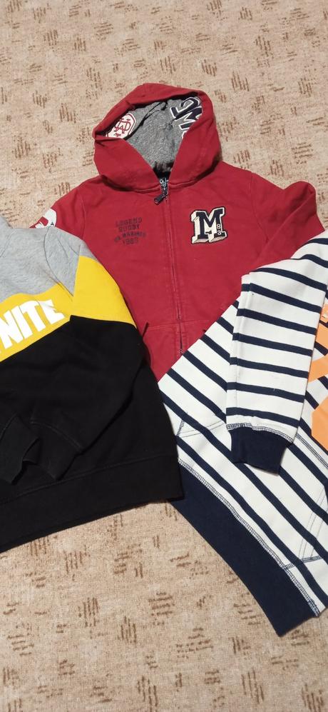 Mikiny veľ.122/128, 122