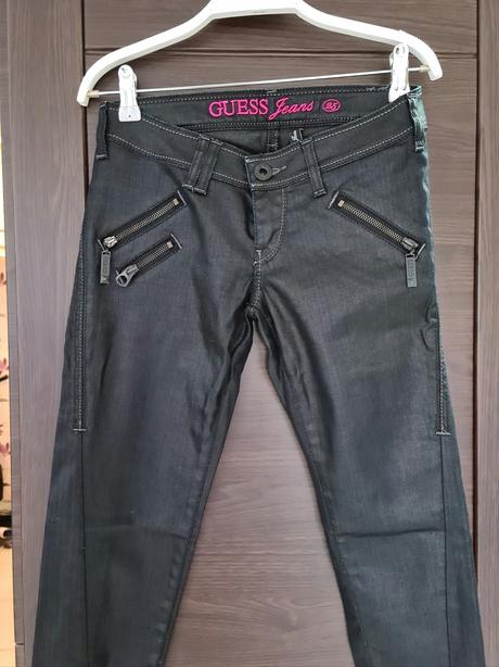 Čierne rifle guess, guess,26