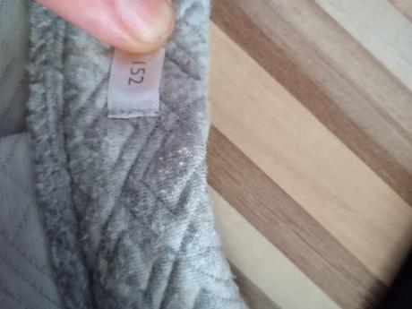 Predám 4 dievčenské sukne, 152