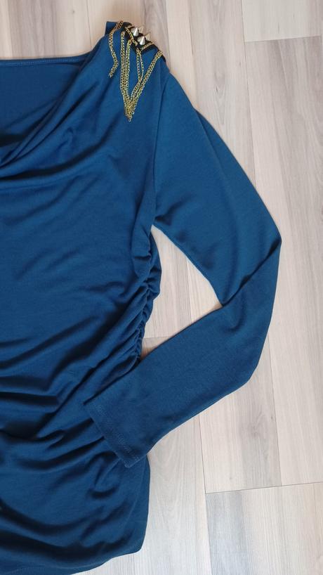 Tenký sveter s výložkami na ramenách, xs