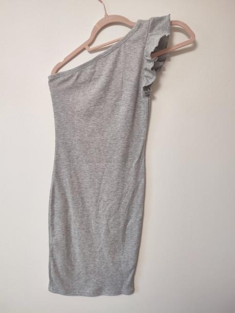 Sivé asymetrické šaty, xs