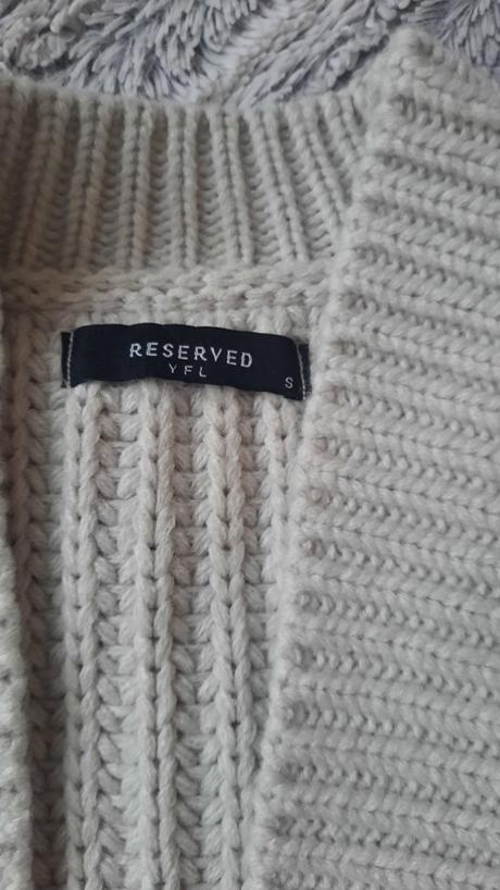Sveter reserved, reserved,s