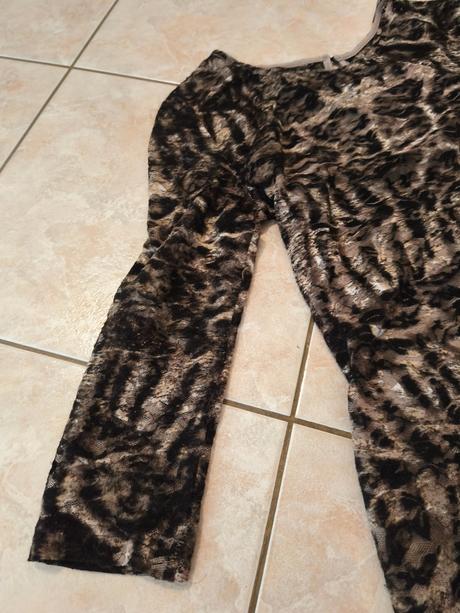 Šaty s leopardím vzorom krátke, s