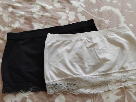 2x podprsenky top, s