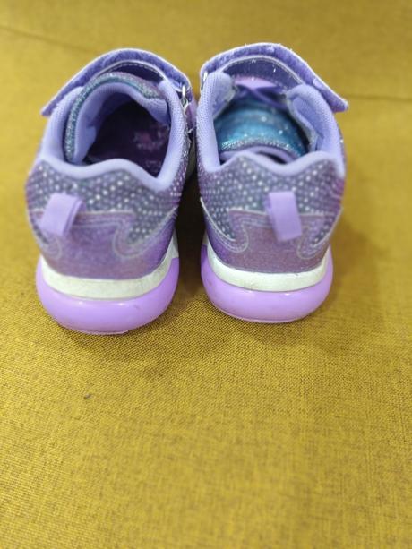 Botasky blikajúce sprandi, sprandi,34