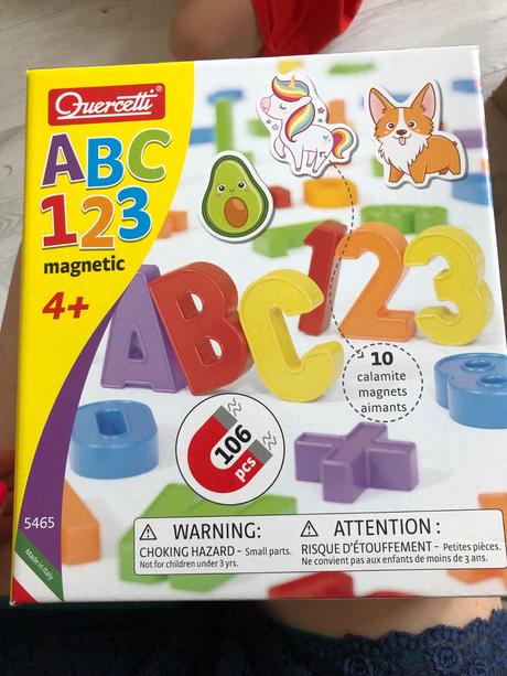 Magneticka abeceda a čísla, 