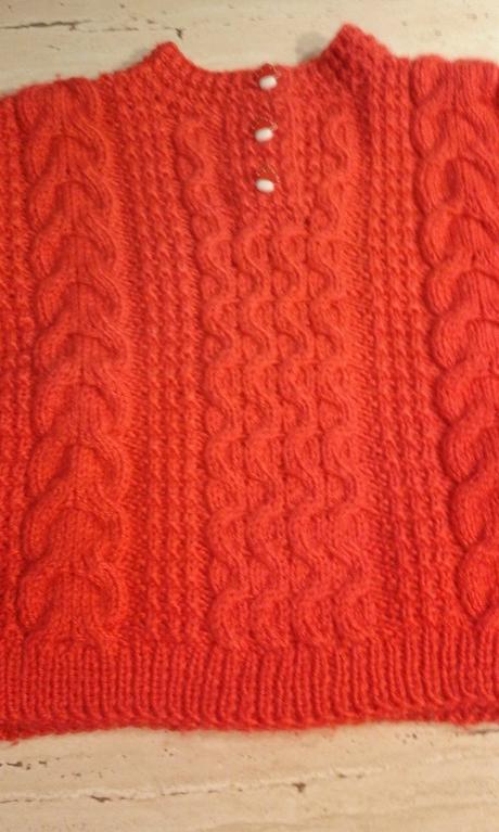 Dievčenský pletený svetrík s čiapočkou, 98