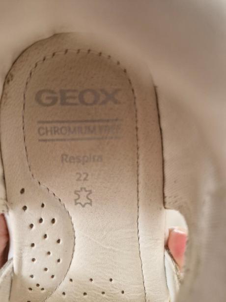 Biele dievčenské sandálky, geox,22